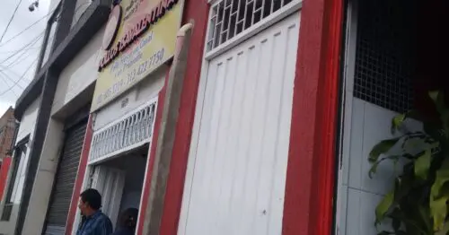 POLLOS ISAVALENTINA POLLOS ISAVALENTINA